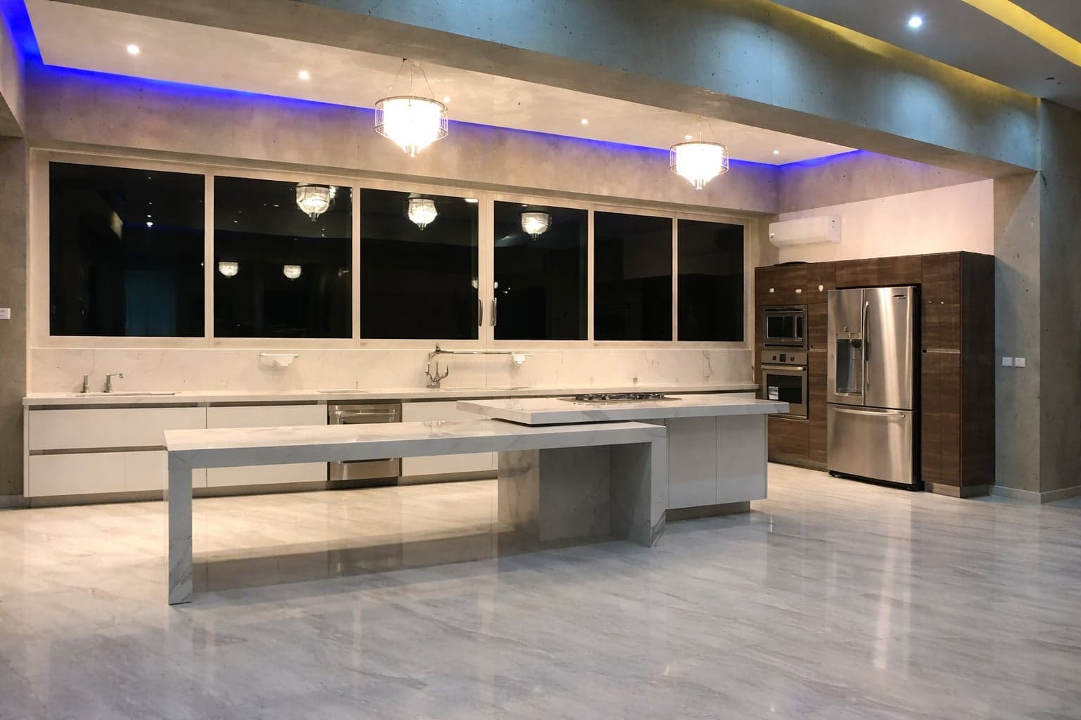 Cocina Halo hecha a medida por Molbani